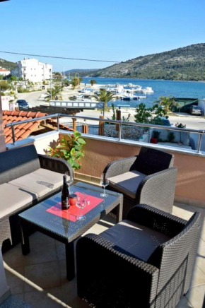 Гостиница Apartments Maris  Винишче